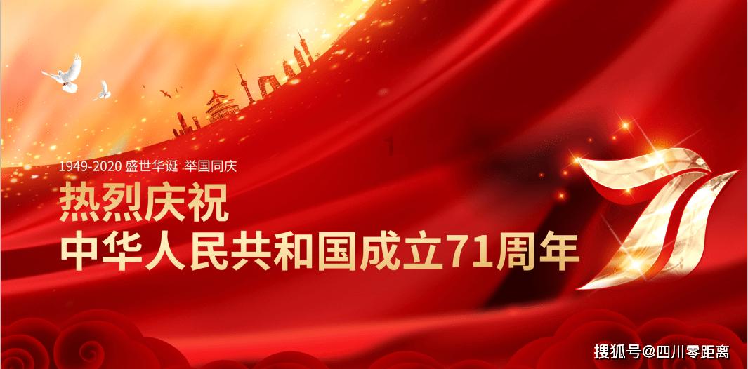 度假的时尚女孩
