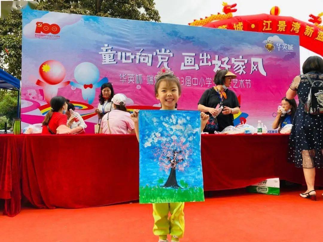 分手了前任一直处于消失状态，分手半个月后前任发了一条朋友圈：这个世界上没有谁离不开谁？